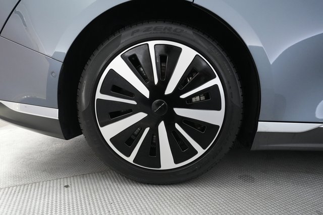 2023 Lucid Air — photo 17 of 21