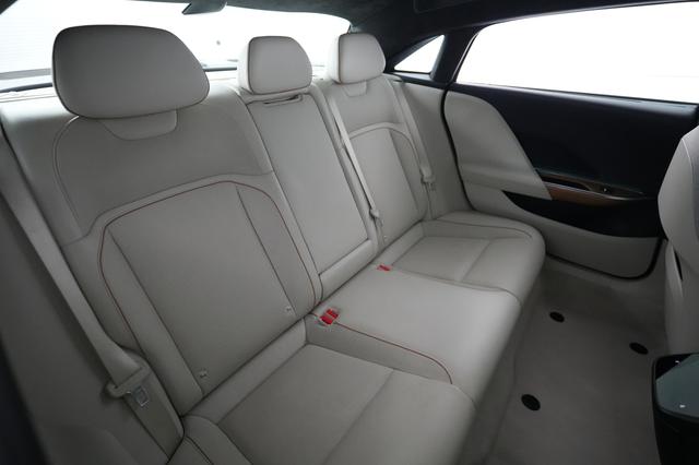 2023 Lucid Air — photo 4 of 21