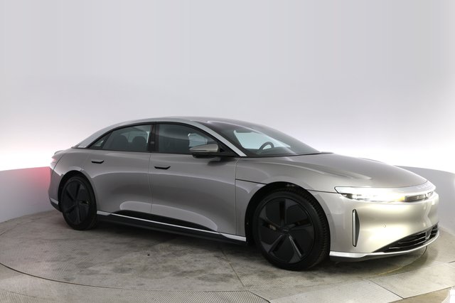2023 Lucid Air — photo 11 of 21