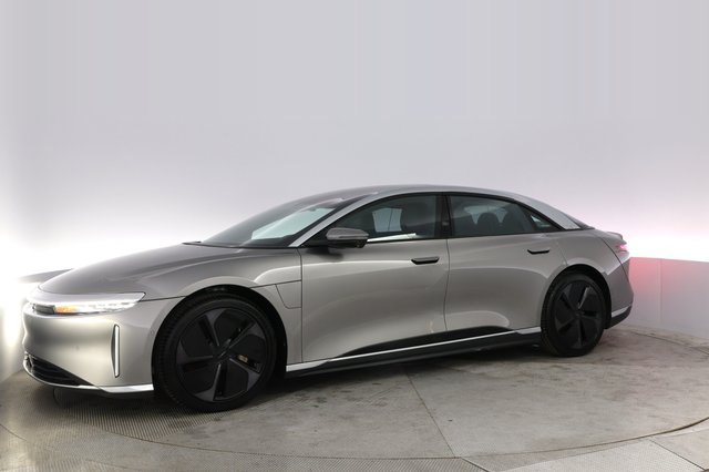 2023 Lucid Air — photo 14 of 21