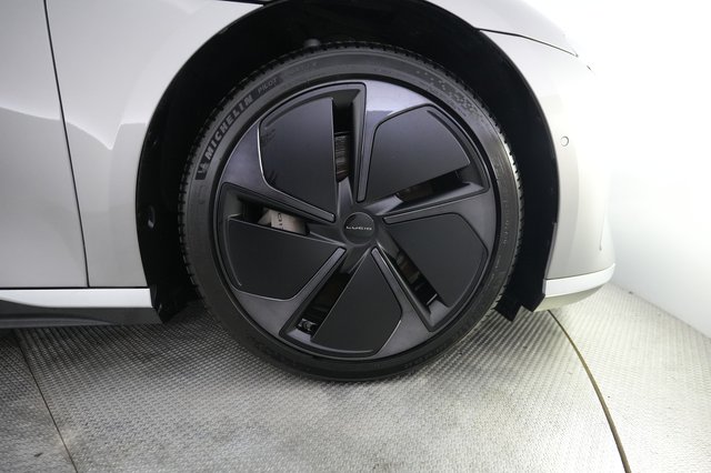 2023 Lucid Air — photo 16 of 21