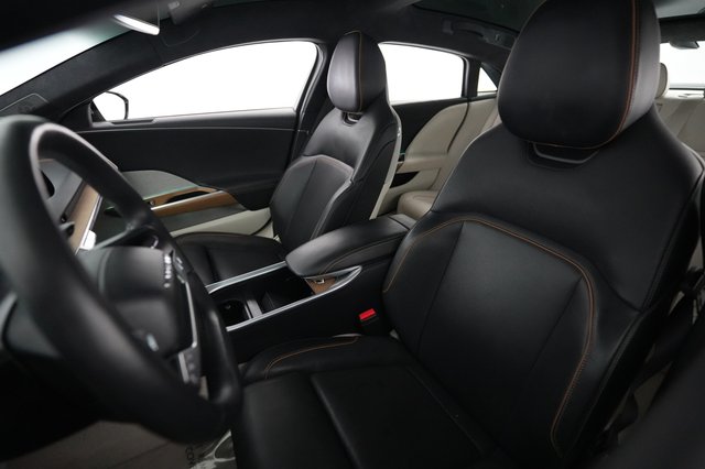 2023 Lucid Air — photo 3 of 21