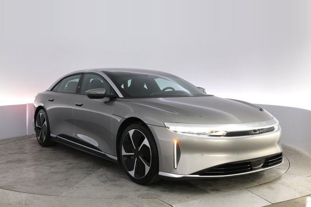 2023 Lucid Air — photo 10 of 22