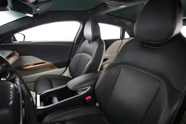 2023 Lucid Air — photo 3 of 22