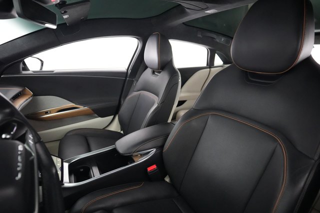 2023 Lucid Air — photo 3 of 22