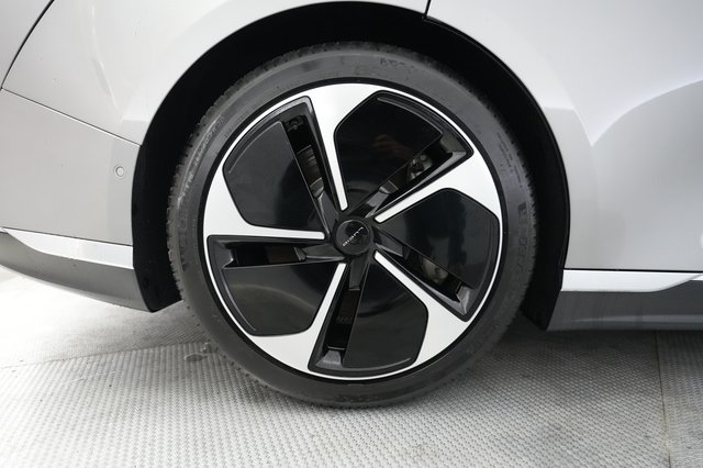 2023 Lucid Air — photo 17 of 22