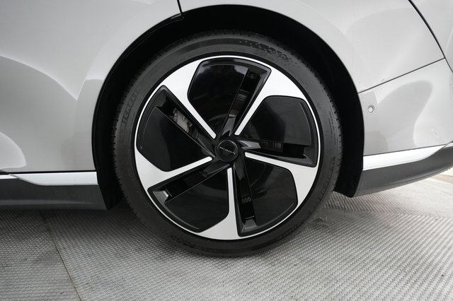 2023 Lucid Air — photo 7 of 22