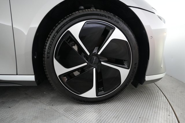2023 Lucid Air — photo 16 of 21