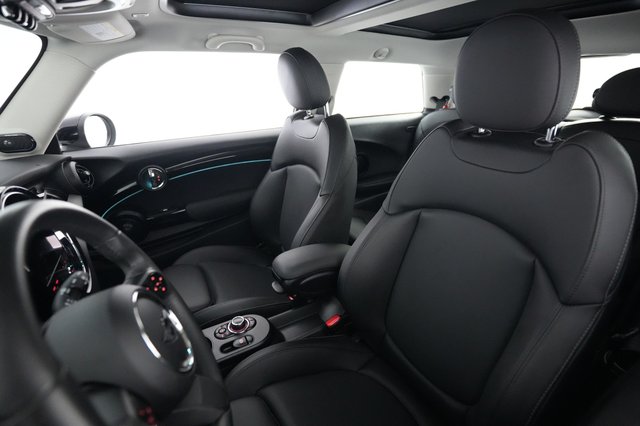 2023 MINI Cooper SE — photo 3 of 20