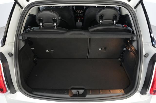 2023 MINI Cooper SE — photo 6 of 20