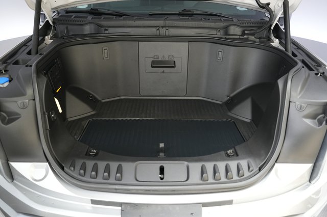 2023 Ford F-150 Lightning — photo 17 of 18