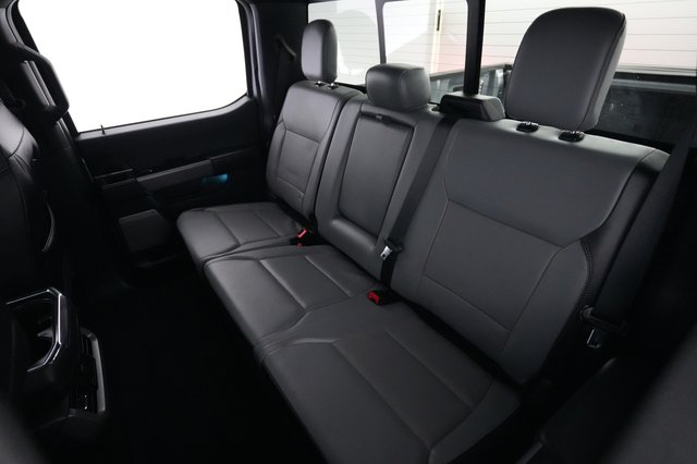2023 Ford F-150 Lightning — photo 13 of 18