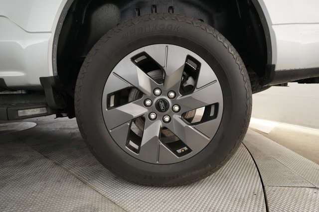 2023 Ford F-150 Lightning — photo 7 of 18