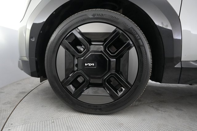 2024 Kia EV9 — photo 15 of 23