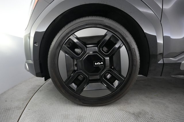 2024 Kia EV9 — photo 15 of 30