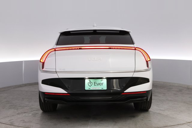2025 Kia EV6 — photo 12 of 22