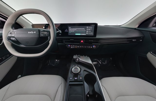 2025 Kia EV6 — photo 20 of 22