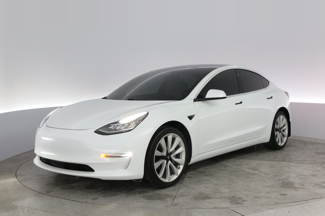 2019 Tesla Model 3 — VIN 5YJ3E1EA8KF448044