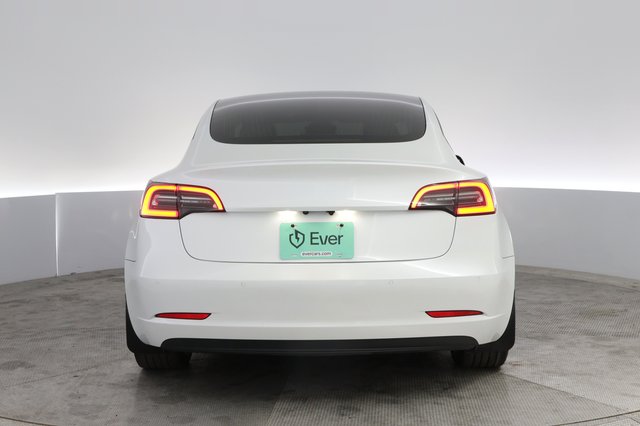 2019 Tesla Model 3 — photo 12 of 21