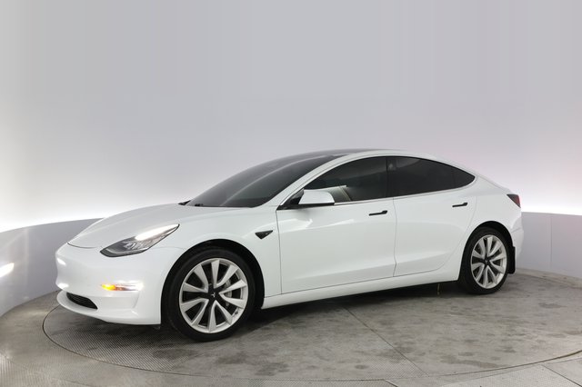 2019 Tesla Model 3 — photo 14 of 21