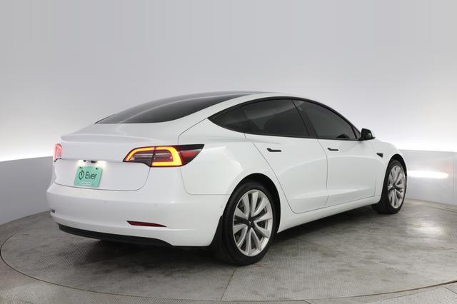 2019 Tesla Model 3 — photo 2 of 21