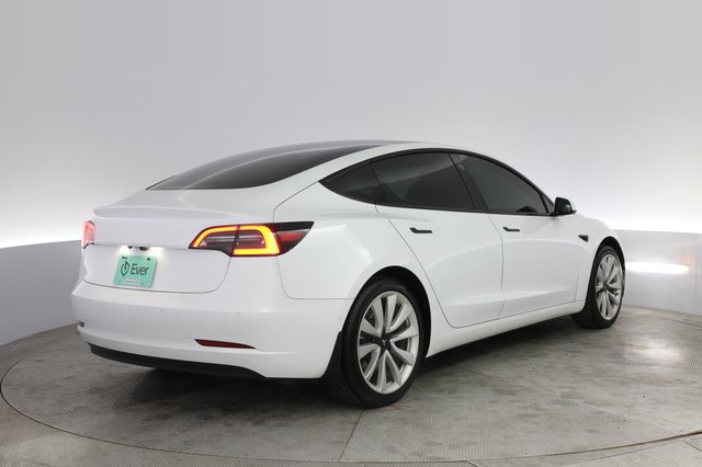 2019 Tesla Model 3 — photo 2 of 21