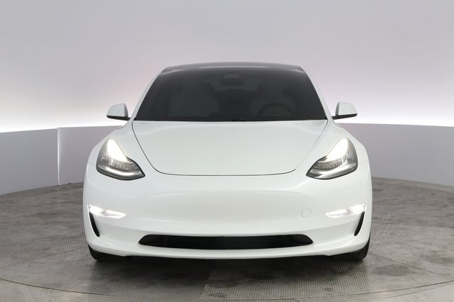 2019 Tesla Model 3 — photo 9 of 21