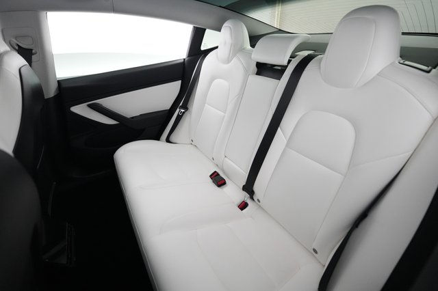 2019 Tesla Model 3 — photo 19 of 21