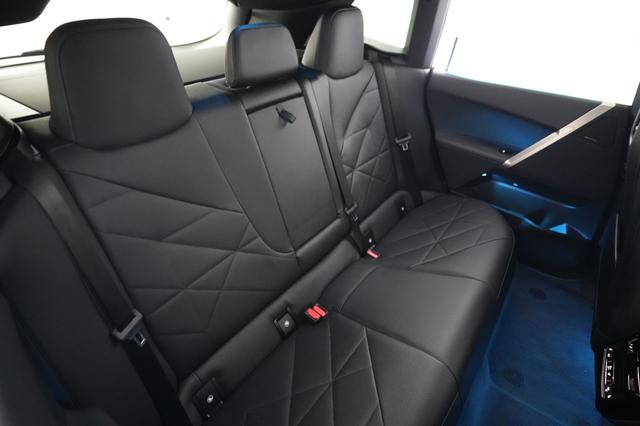 2022 BMW iX — photo 4 of 20