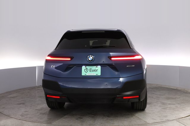 2022 BMW iX — photo 12 of 20
