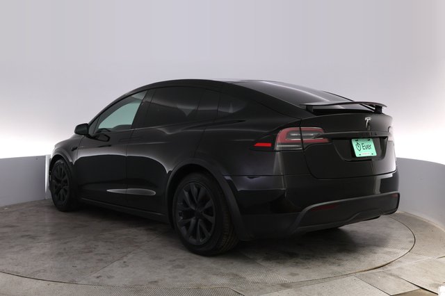 2023 Tesla Model X — photo 13 of 29