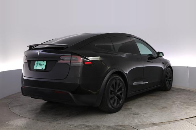 2023 Tesla Model X — photo 2 of 29