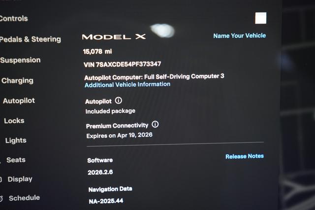 2023 Tesla Model X — photo 5 of 21