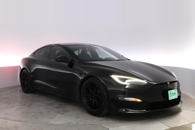 2023 Tesla Model S — photo 10 of 21