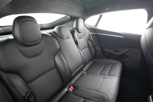 2023 Tesla Model S — photo 4 of 21