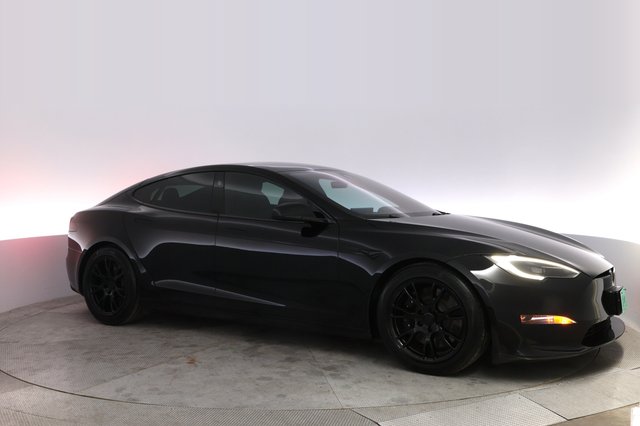 2023 Tesla Model S — photo 11 of 21