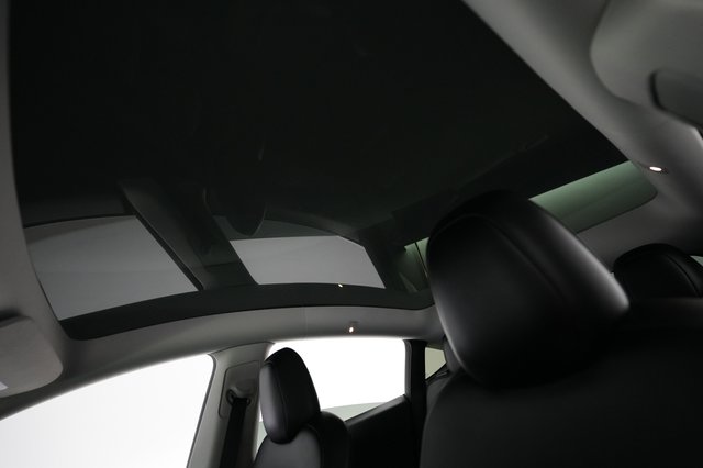 2023 Tesla Model Y — photo 21 of 23