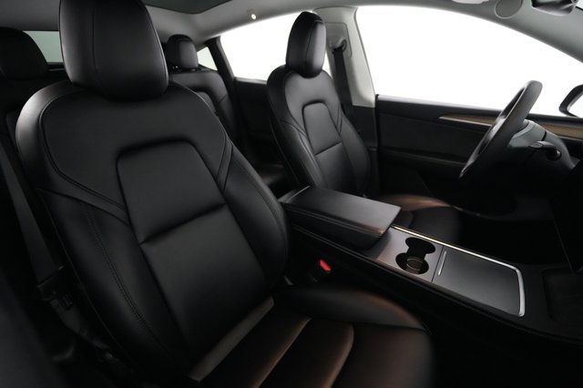 2023 Tesla Model Y — photo 3 of 23