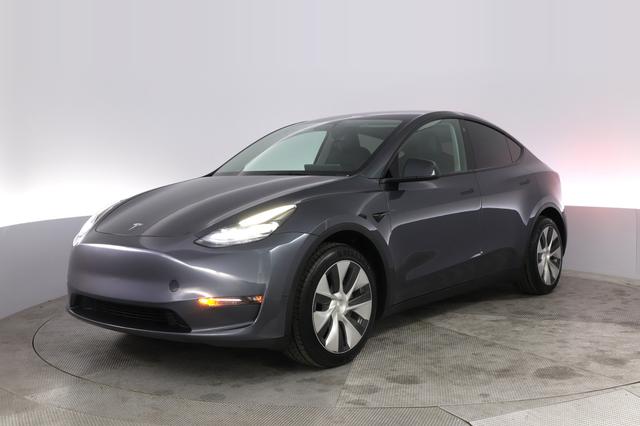 2023 Tesla Model Y — VIN 7SAYGAEE4PF675406