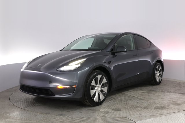2023 Tesla Model Y — VIN 7SAYGAEE4PF675406