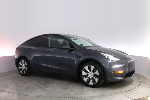 2023 Tesla Model Y — photo 11 of 23