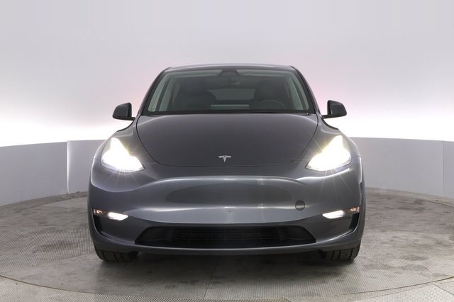 2023 Tesla Model Y — photo 9 of 23