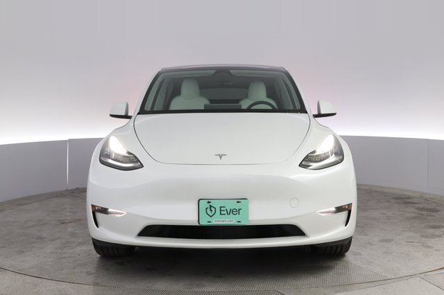 2023 Tesla Model Y — photo 9 of 21