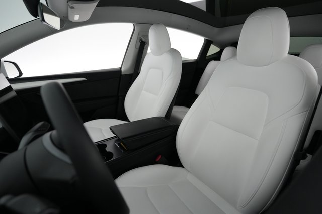 2023 Tesla Model Y — photo 3 of 21