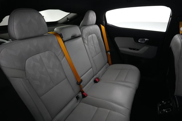2023 Polestar 2 — photo 4 of 23