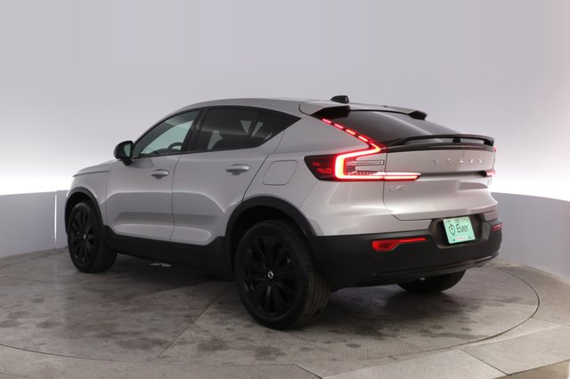 2023 Volvo C40 Recharge — photo 13 of 21