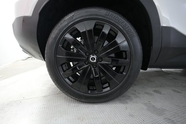 2023 Volvo C40 Recharge — photo 17 of 21