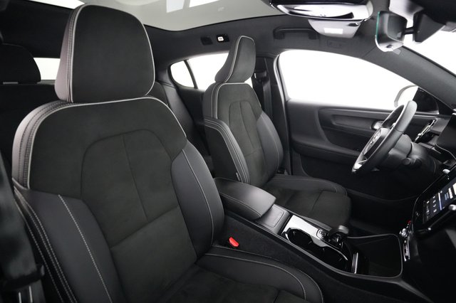2023 Volvo C40 Recharge — photo 18 of 21