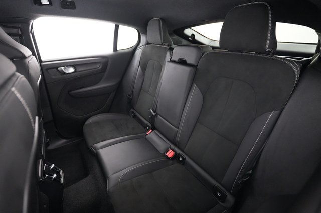 2023 Volvo C40 Recharge — photo 19 of 21