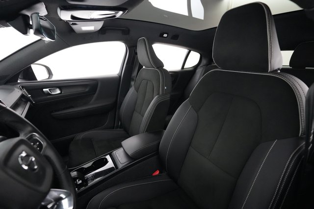 2023 Volvo C40 Recharge — photo 3 of 21